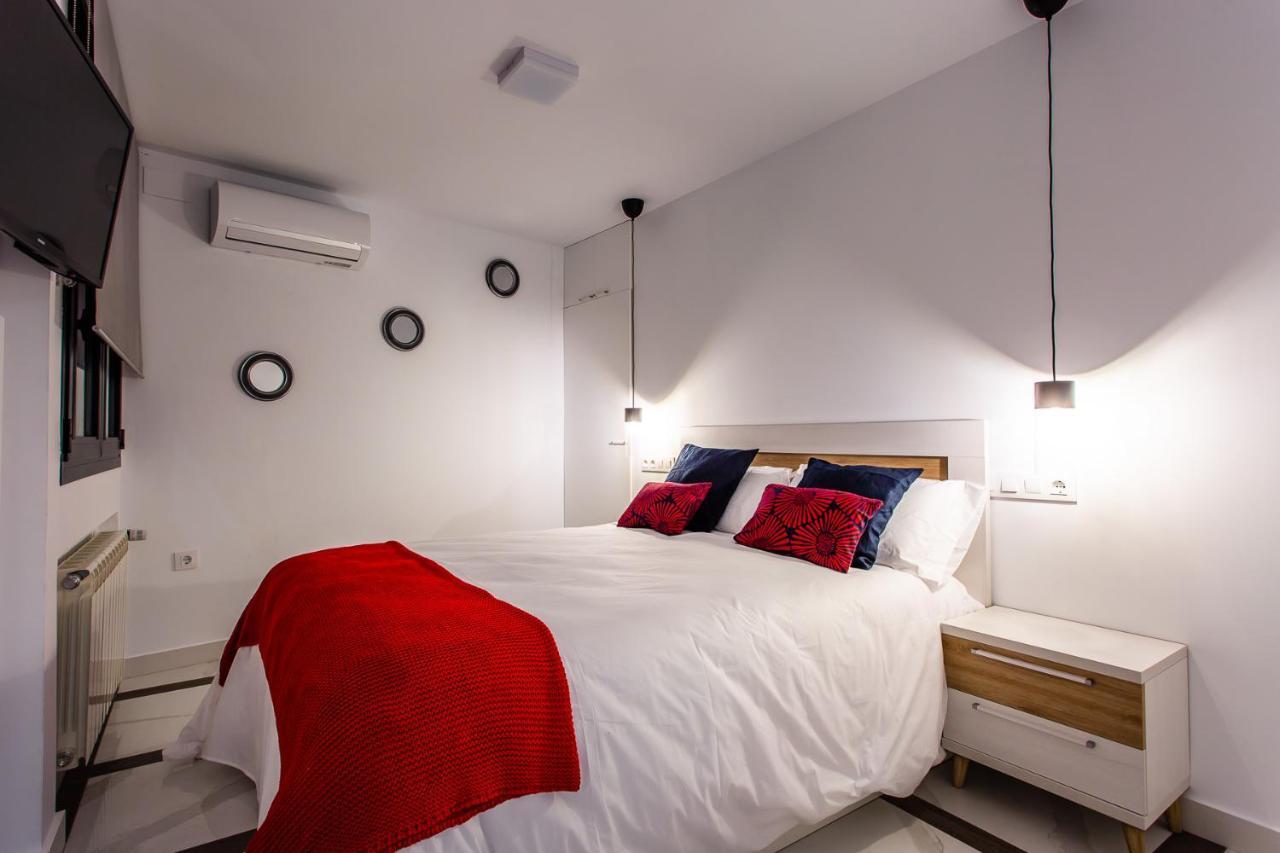 Apartamentos Hervas Suites Exterior photo