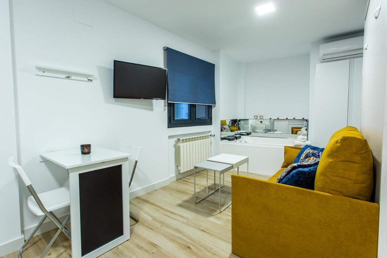 Apartamentos Hervas Suites Exterior photo